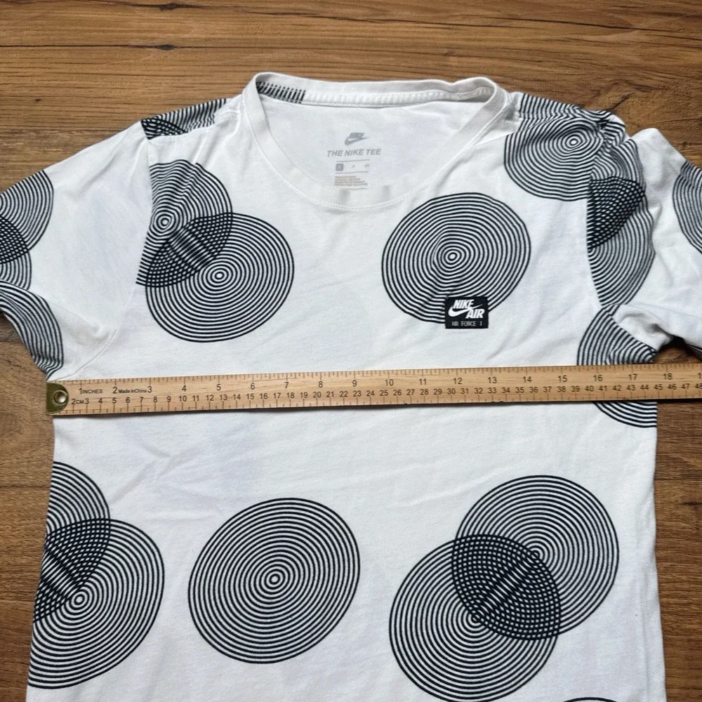 The‎ Nike Tee Women's Small White Air Force 1 AF1 Black Circles Swoosh T Shirt